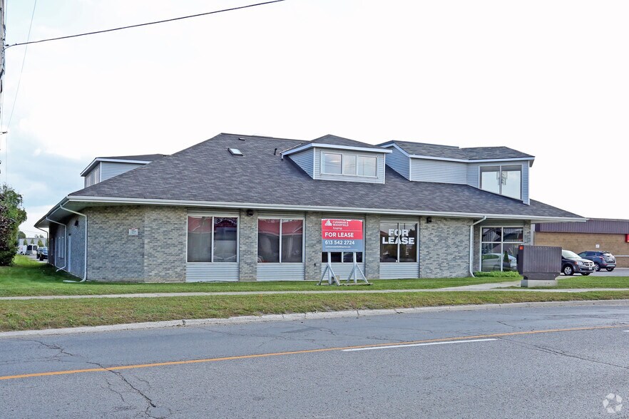 More Photos Of 1020 Bayridge Dr, Kingston Office For Lease