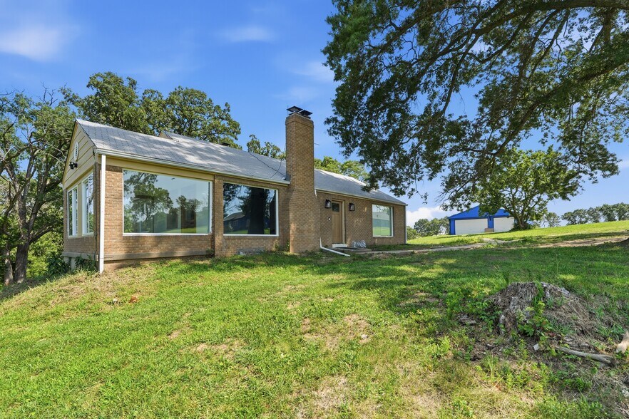 More Photos Of 10907 E 87th St, Raytown Multifamily For Sale