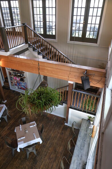 More Photos Of 202 Butler St, Saugatuck Restaurant For Sale