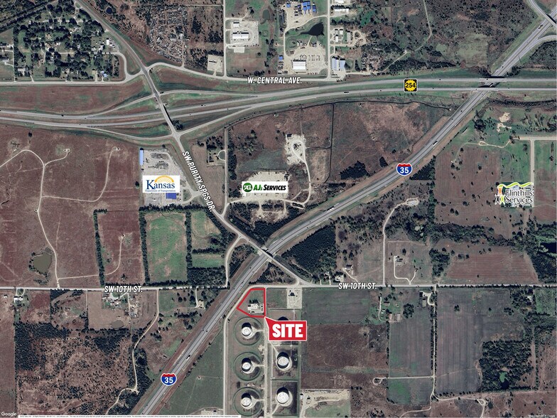 More Photos Of 3913 SW 10th St, El Dorado Office For Sale