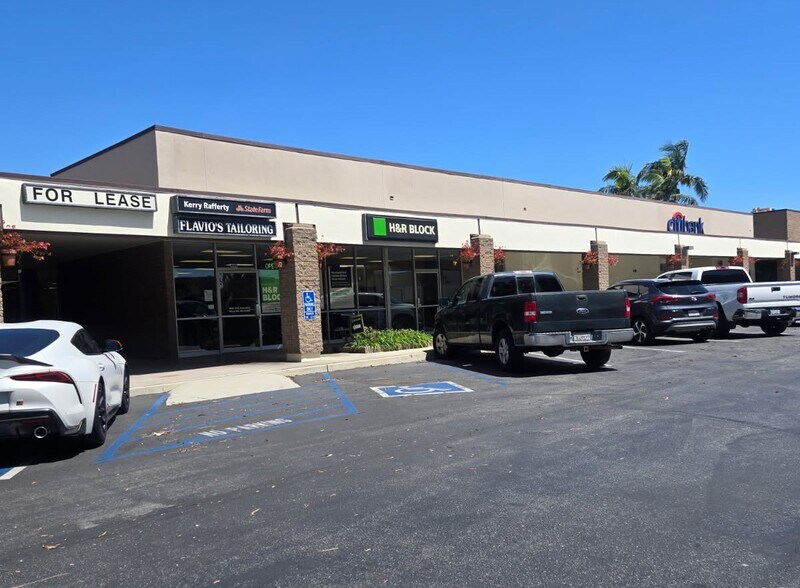 More Photos Of 452-470 Arneill Rd, Camarillo Freestanding For Lease