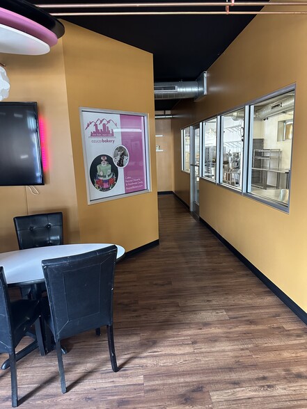 More Photos Of 1886 S Broadway, Denver Freestanding For Lease