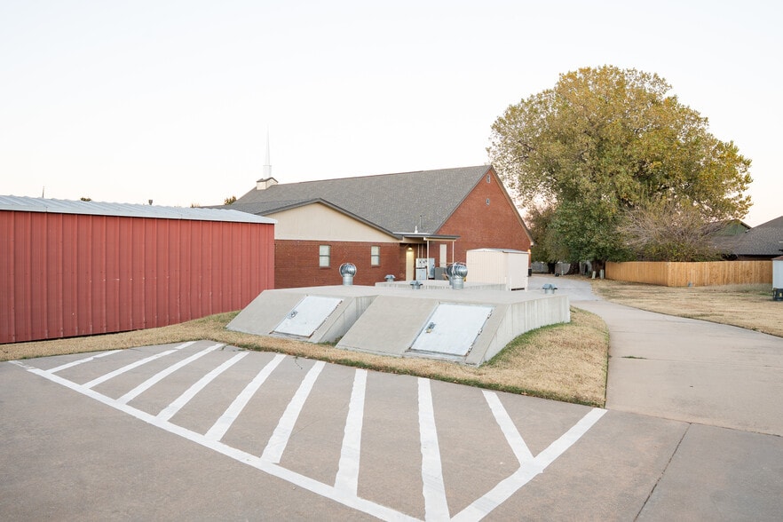 More Photos Of 11744 W Reno Ave, Yukon Religious Facility For Sale