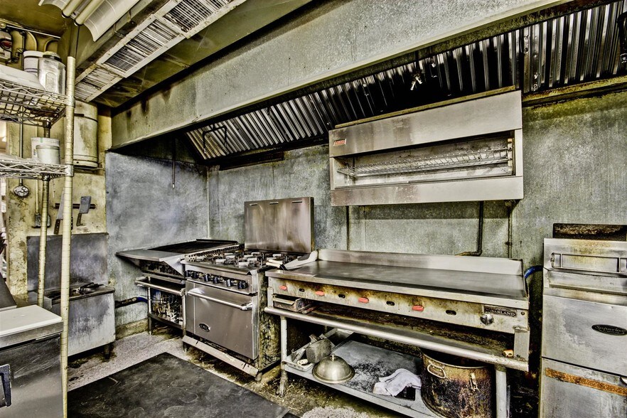 More Photos Of 505 S Main St, Florence Restaurant For Sale