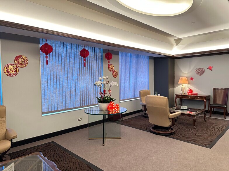 More Photos Of 215 N Marengo Ave, Pasadena Office For Sale