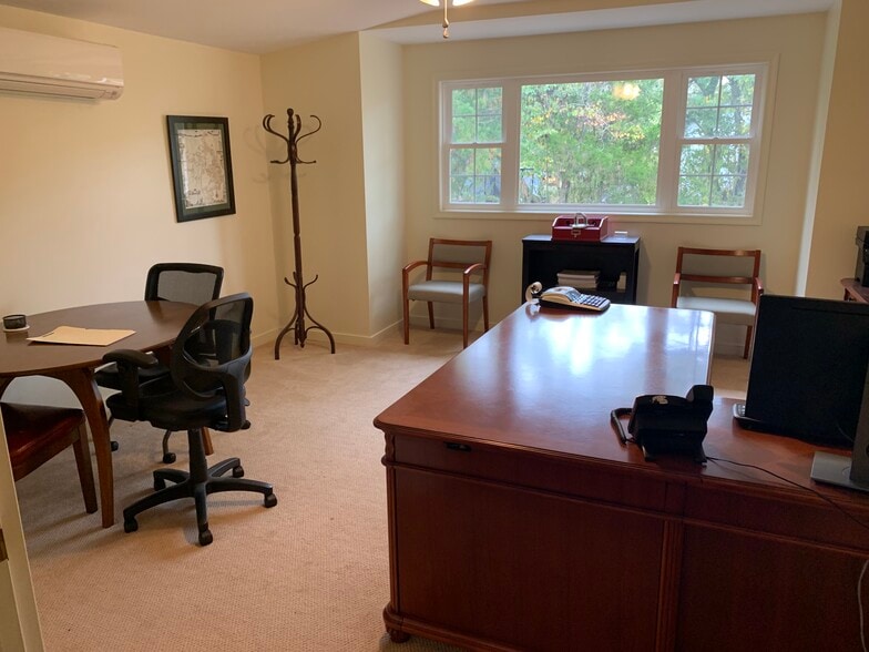 More Photos Of 2471 Rockfish Valley Hwy, Nellysford Office For Lease