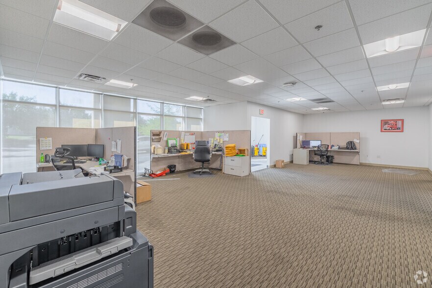 More Photos Of 2310 Charleston Regional Pky, Charleston Distribution For Lease