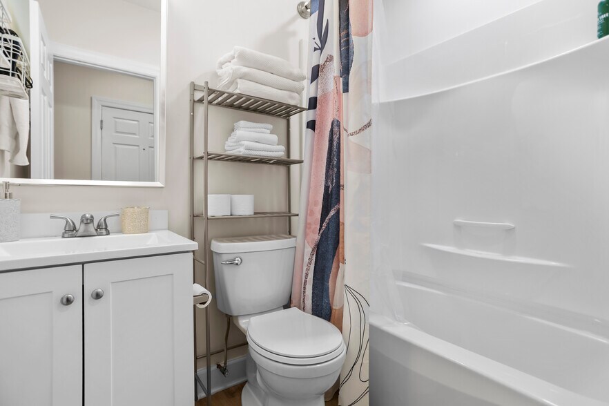 More Photos Of 34 W Franklin St, Hagerstown Apartments For Sale