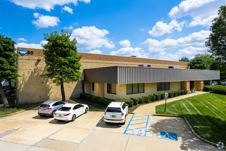 More Photos Of 90 Twinbridge Dr, Pennsauken Warehouse For Lease