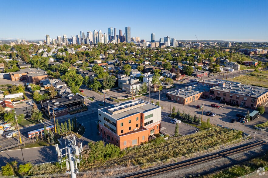 More Photos Of 2010 11th St SW, Calgary Office For Sale