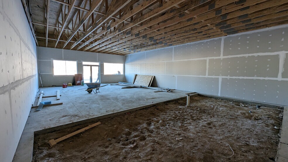 More Photos Of 2240 Prairie Ave, South Bend Storefront Retail Office For Lease