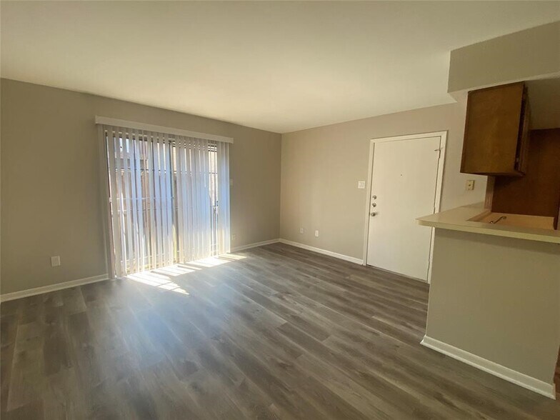 More Photos Of , Houston Multifamily For Sale