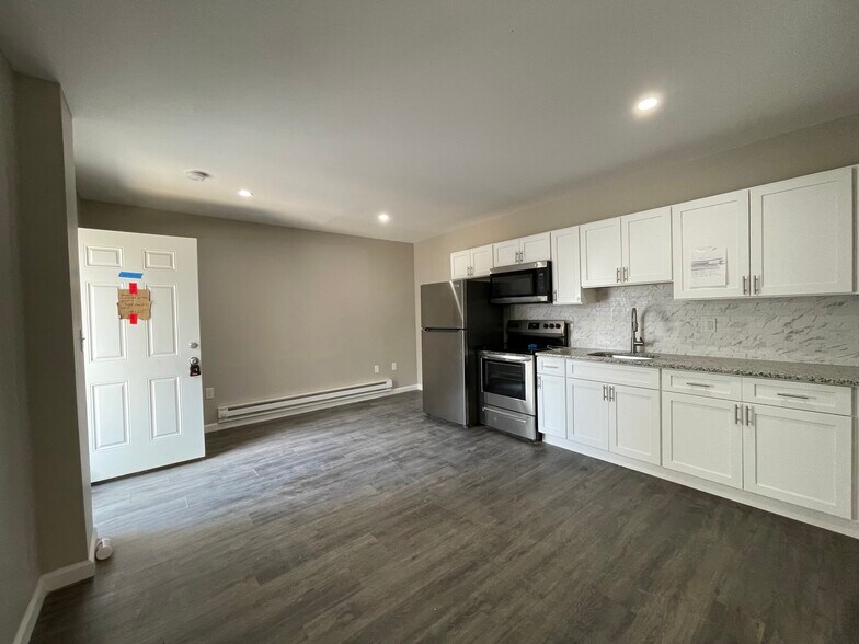 More Photos Of 430 Macdade Blvd, Collingdale Apartments For Sale