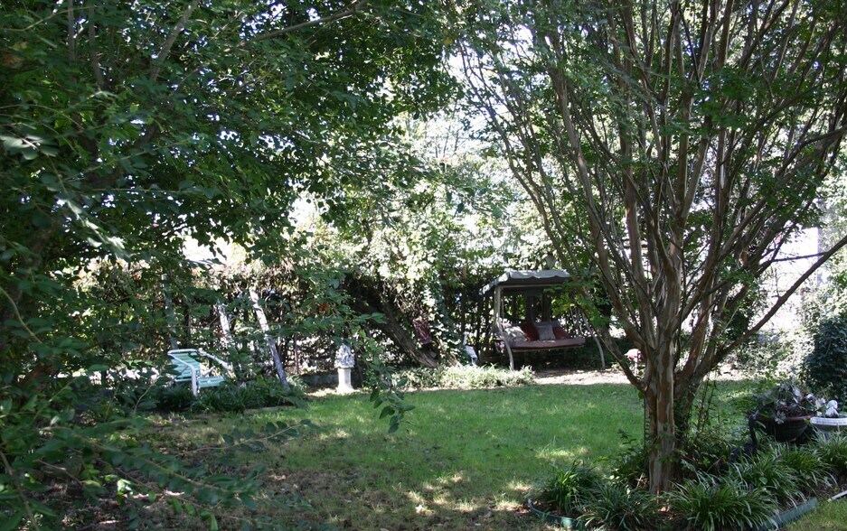 More Photos Of 2515 N Central St, Knoxville Specialty For Sale