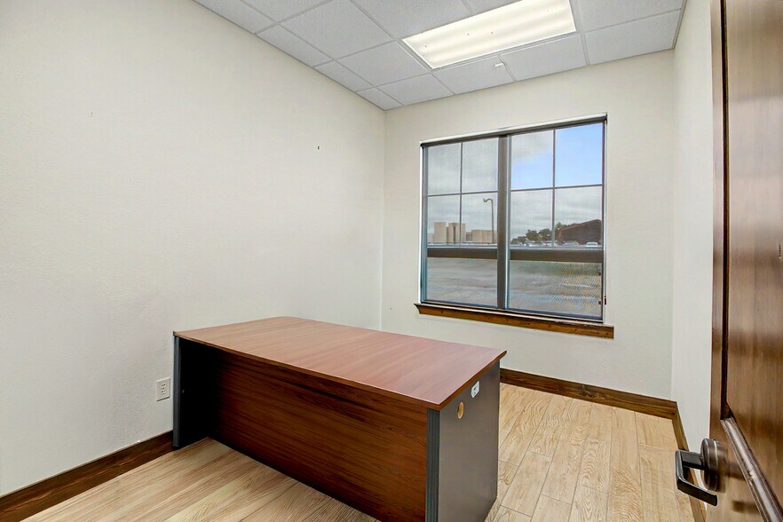 More Photos Of 8050 TX-21, Caldwell Office For Lease