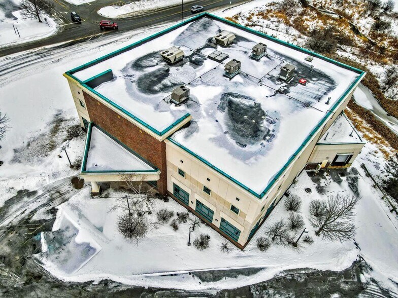 More Photos Of 116 Bangor Mall Blvd, Bangor Freestanding For Sale