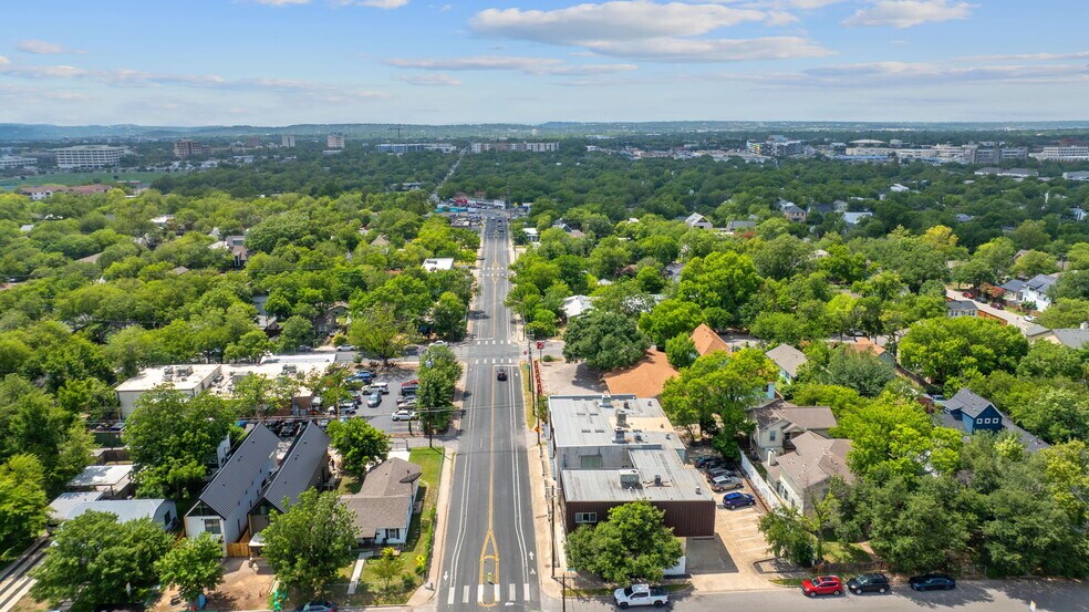 More Photos Of 508 E 53rd St, Austin Loft Creative Space For Sale