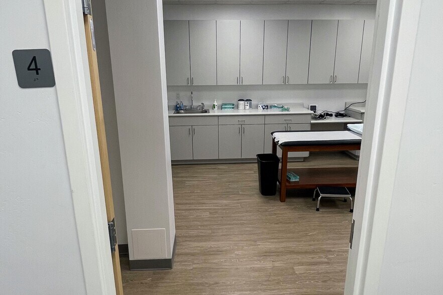 More Photos Of 2135 W Main St, Lehi Medical For Sale