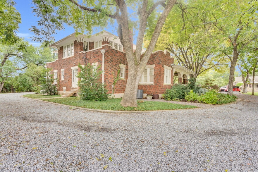 More Photos Of 508 S 9th St, Midlothian Land For Lease