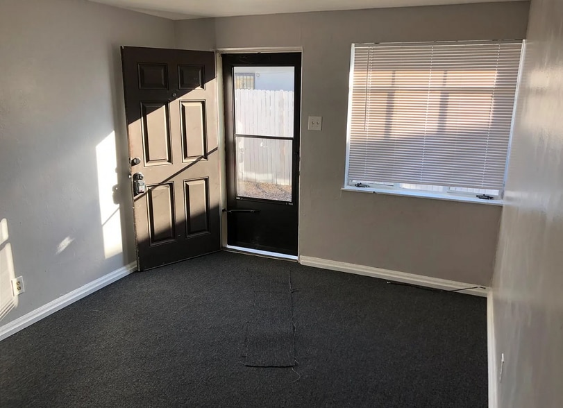 More Photos Of 1143 Akron St, Aurora Apartments For Sale