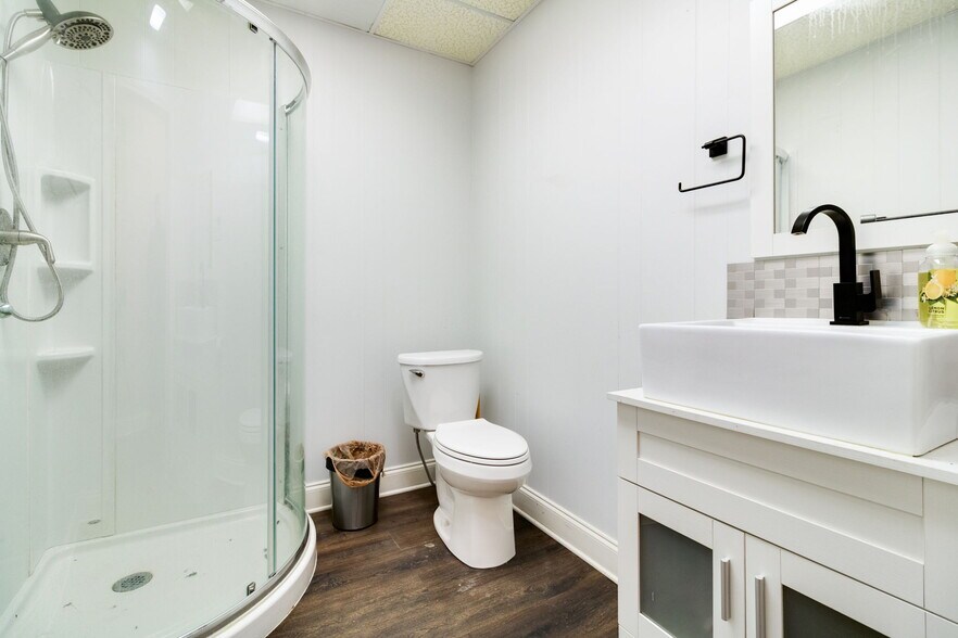 More Photos Of 223 S Main St, Opelousas Office For Sale