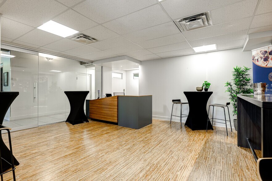 More Photos Of 2170 Boul René-Lévesque O, Montréal Medical For Lease