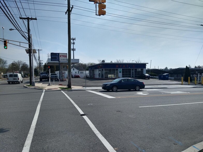 More Photos Of 405 E Clements Bridge Rd, Runnemede Service Station For Sale