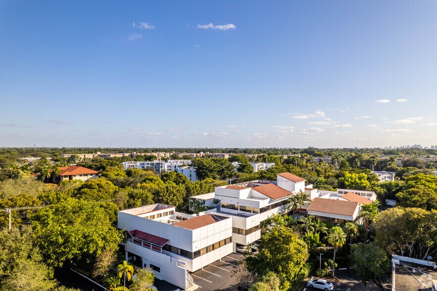More Photos Of 6950 Cypress Rd, Plantation Coworking Space