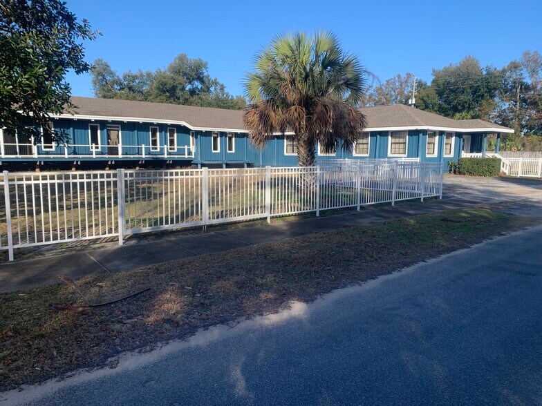 More Photos Of 725 S J St, Pensacola Office Residential For Sale