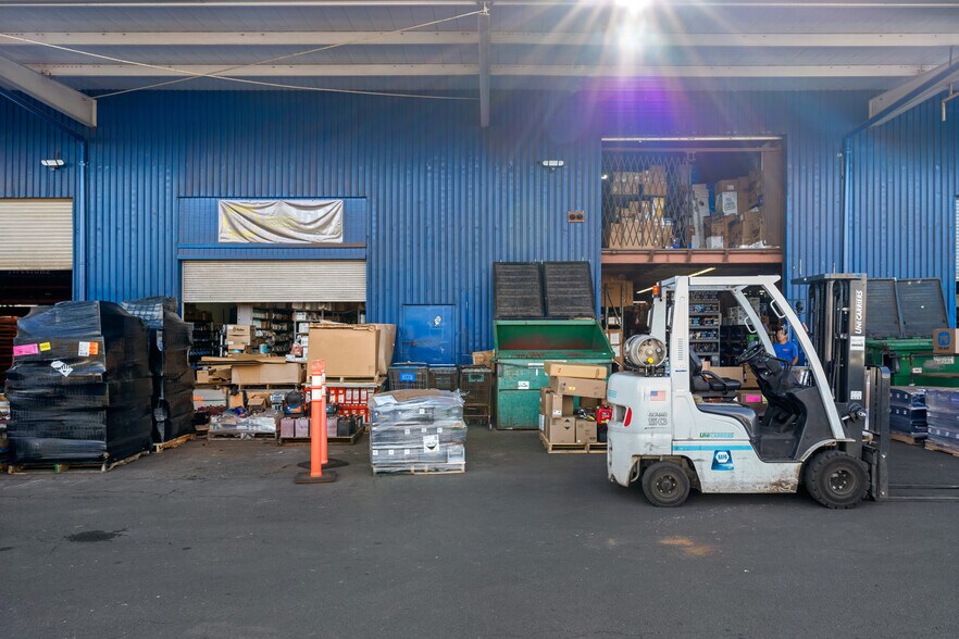 More Photos Of 4004 Rice St, Lihue Warehouse For Sale