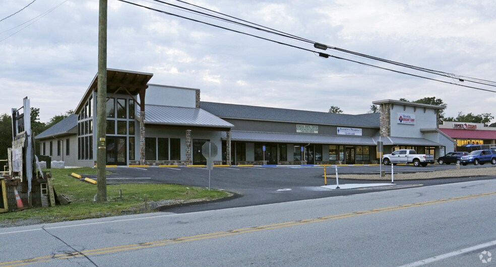 More Photos Of 3846 State Route 31, Donegal Freestanding For Lease