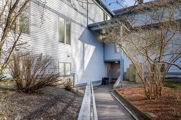 More Photos Of 33 Electric Ave, Fitchburg Medical For Lease