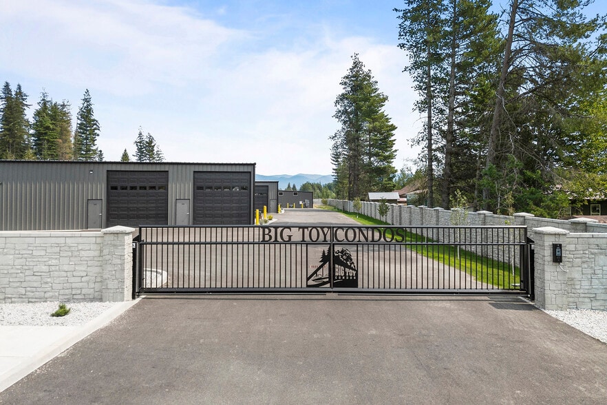 More Photos Of 4002 Boyer rd, Sandpoint Self Storage For Sale