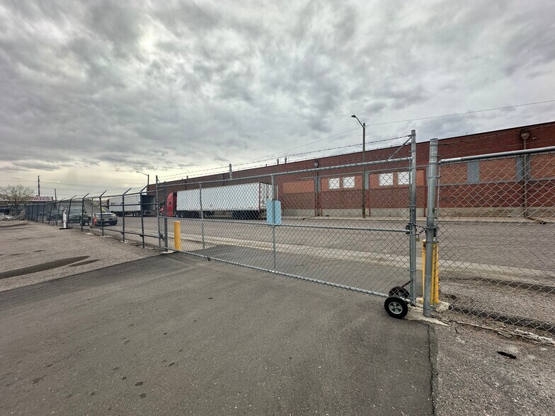 More Photos Of 1127 W 46th Ave, Denver Warehouse For Lease