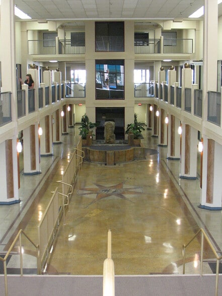 More Photos Of 1670 Market St, Redding Serviced Offices For Lease