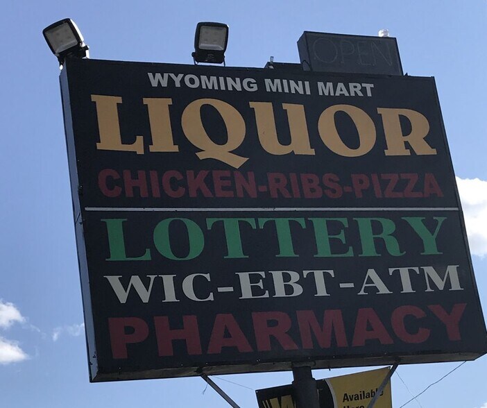 More Photos Of 13970 Wyoming St, Detroit Storefront For Sale