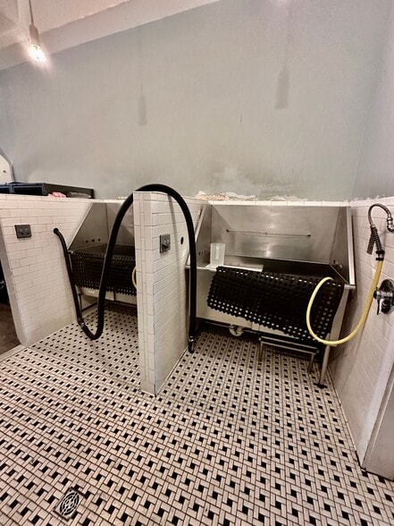 More Photos Of 235-239 Sound Beach Ave, Old Greenwich Freestanding For Lease