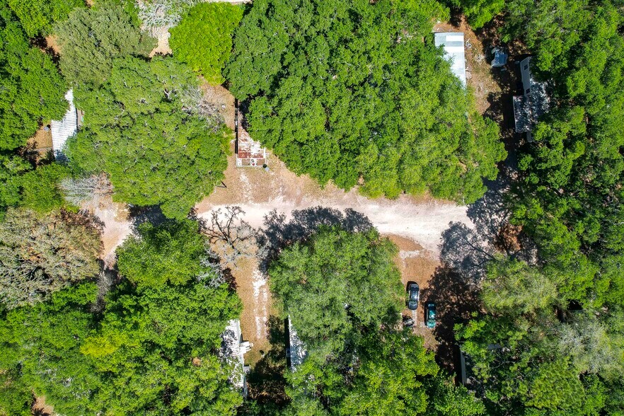 More Photos Of 20303 Old Somerset Acres Ln, Spring Hill Manufactured Housing Mobile Home Park For Sale