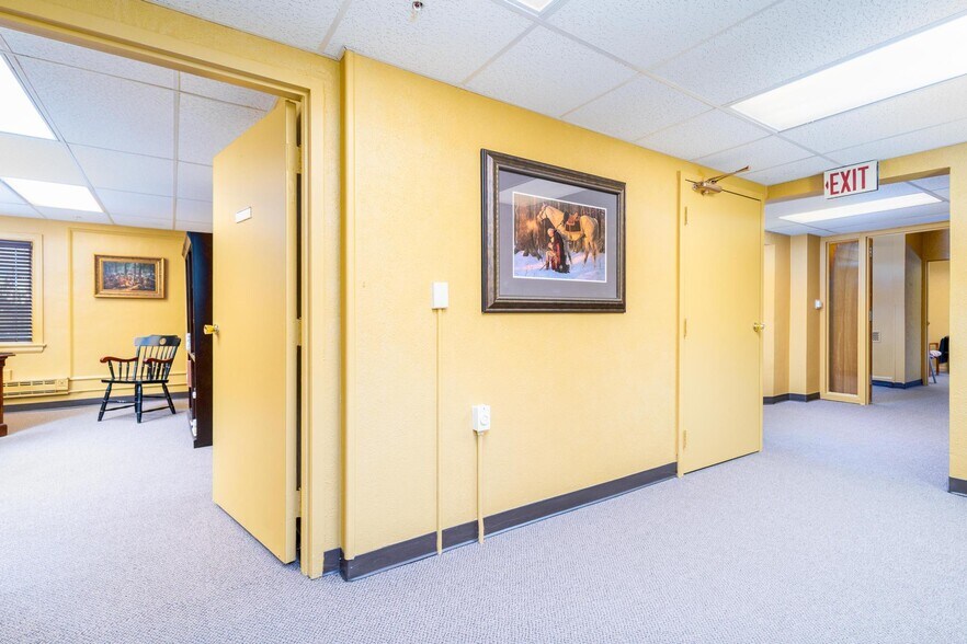 More Photos Of 3045 Pennsylvania Ave, Weirton Medical For Lease