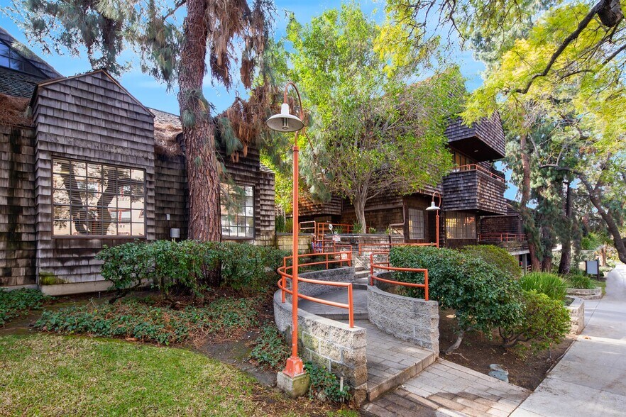 More Photos Of 200 E Del Mar Blvd, Pasadena Office For Sale