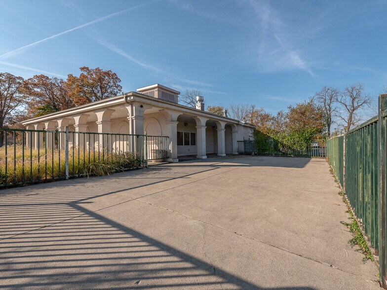 More Photos Of 11191 Telegraph Rd, Erie Specialty For Sale