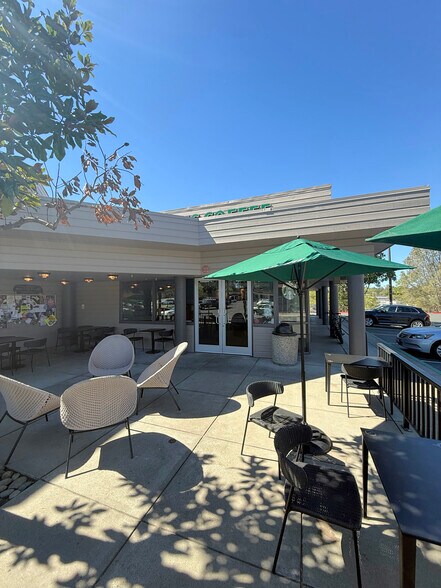 More Photos Of 390-392 Elm Ave, Auburn Freestanding For Lease