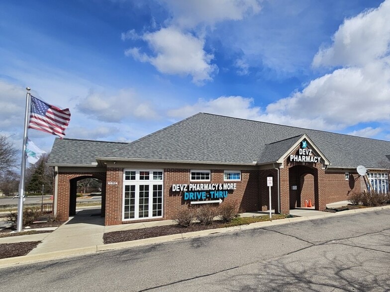 More Photos Of 6624 N Canton Center Rd, Canton Township Drugstore For Lease