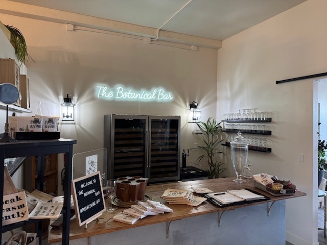 More Photos Of 407-413 E 19th St, Bakersfield Storefront For Sale