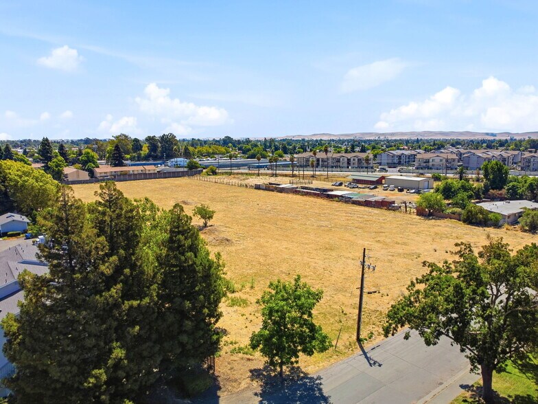 More Photos Of 1798 Blossom Ave, Fairfield Land For Sale