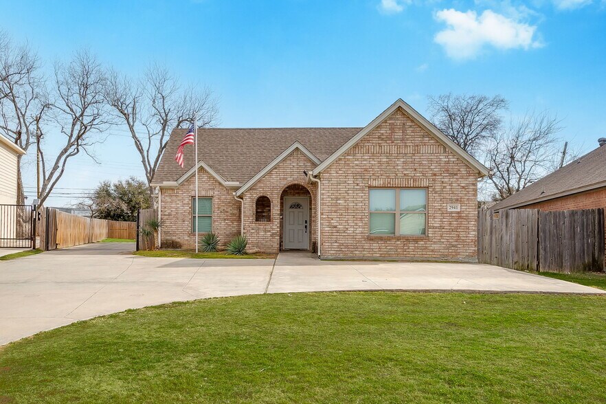 More Photos Of , Fort Worth Multifamily For Sale