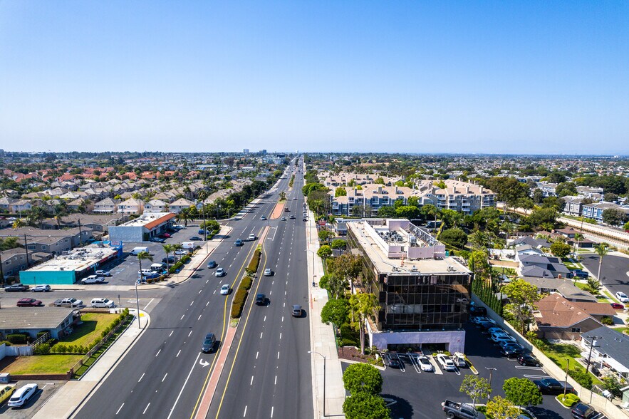 More Photos Of 20422 Beach Blvd, Huntington Beach Office For Lease