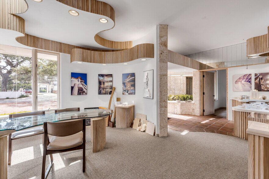 More Photos Of 100-104 Riverside Dr, New Smyrna Beach Office For Sale