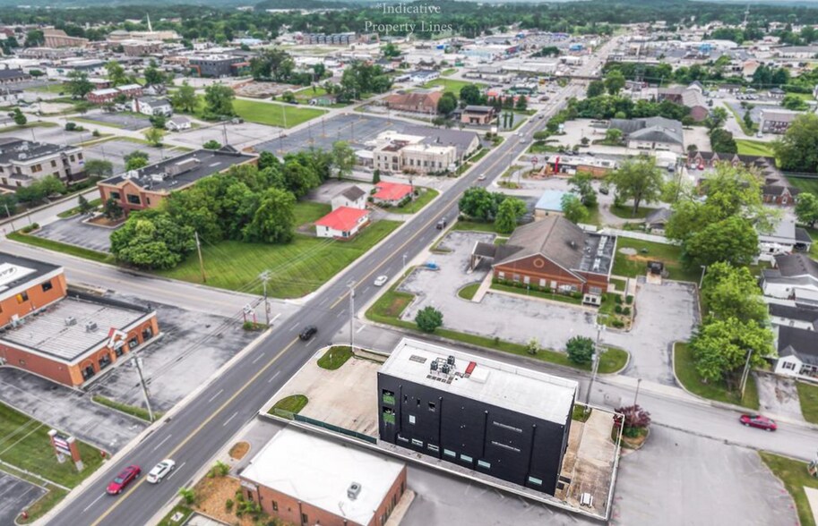 More Photos Of 404 N Willow Ave, Cookeville Office For Sale