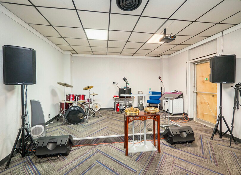 More Photos Of 501 S. Old Hwy, Kyle Religious Facility For Sale